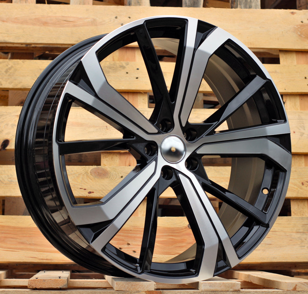 Alu kola pro Volvo SF503 8.5x21 5x108 ET49.5 63.4 Black Polished