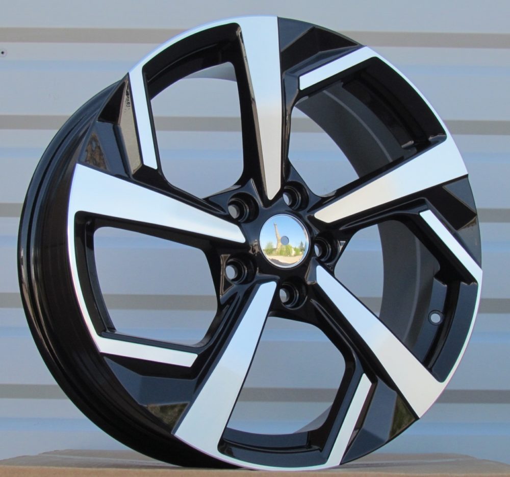 Alu kola pro Nissan XE173 7x17 5x114.3 ET40 Black Polished