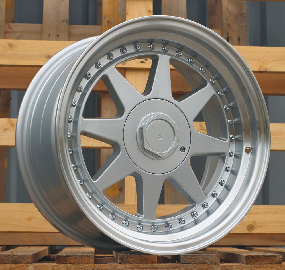 Alu kola pro Racing Line 7905F 7.5x17 5x112 ET35 66.6 Silver & Polished Lip