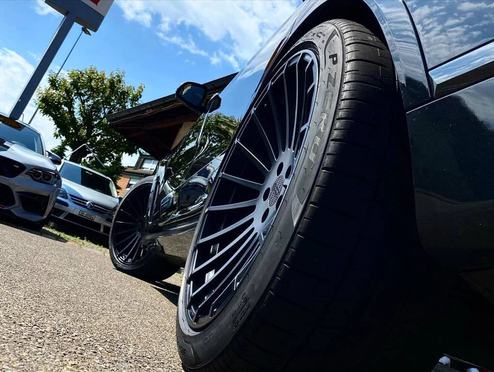 Alu kola HAXER A1227 10.5x20 5x130 ET40 84.1 Black Half Matt & Red Lip | Wheelsup.cz
