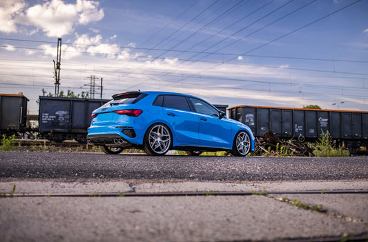 Alu kola Audi A3 S3 RS3 Concaver CVR2 Matt Silver 885 4387 3