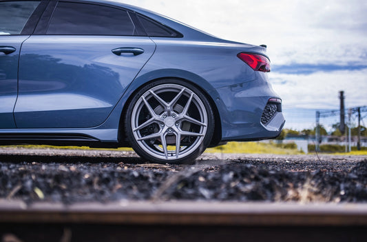 Alu kola Audi A3 S3 RS3 Concaver CVR2 Matt Silver 899 5485 9