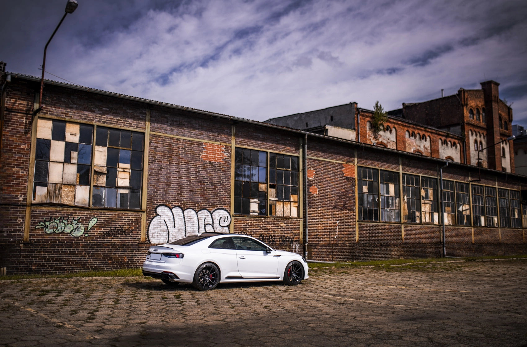 Alu kola Audi A5 S5 RS5 Concaver CVR4 Double Tinted Black 939 14117