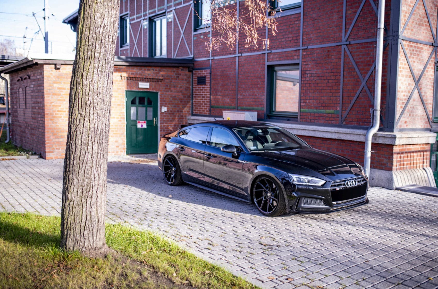 Alu kola Japan Racing JR33 20x10 ET40 5x112 Glossy Black WheelsUp