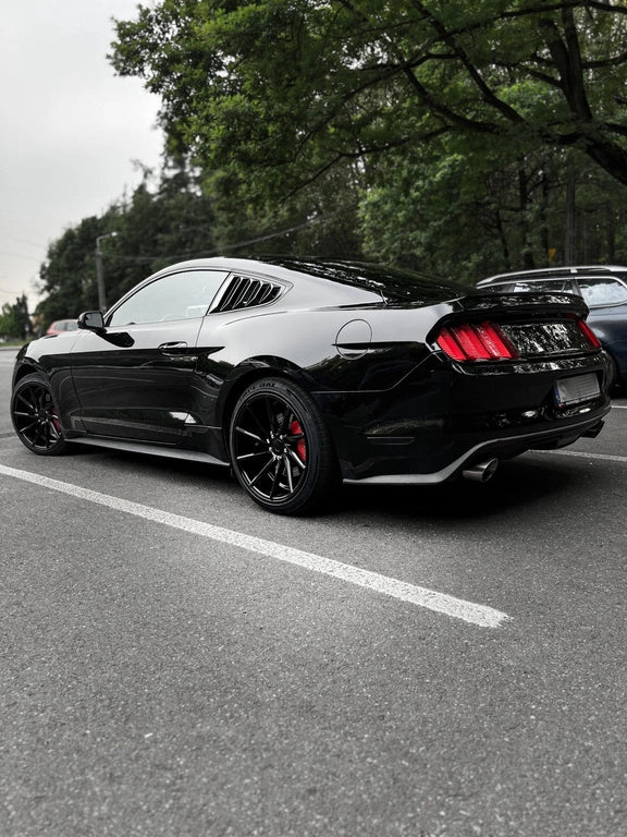 Alu kola Racing Line B1058 8x17 5x108 ET42 černá, BMW WheelsUp