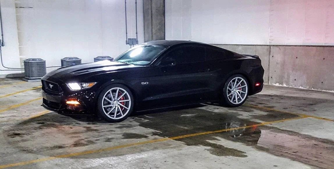 Alu kola Racing Line B1058 8.5x20 5x120 ET33 stříbrná, BMW WheelsUp