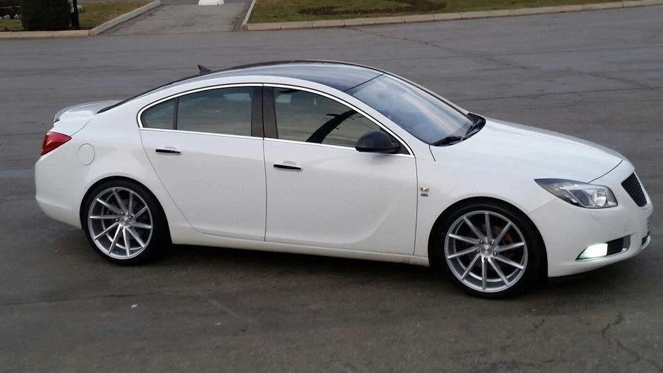 Alu kola Racing Line B1058 8x18 5x120 ET35 stříbrná, BMW WheelsUp