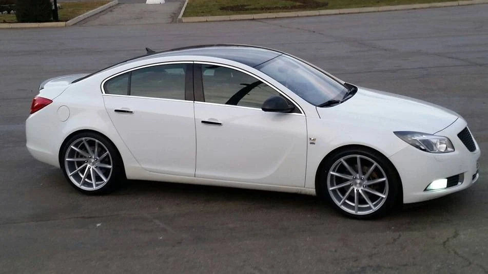 Alu kola Racing Line B1059 8.5x20 5x112 ET40 stříbrná, BMW WheelsUp