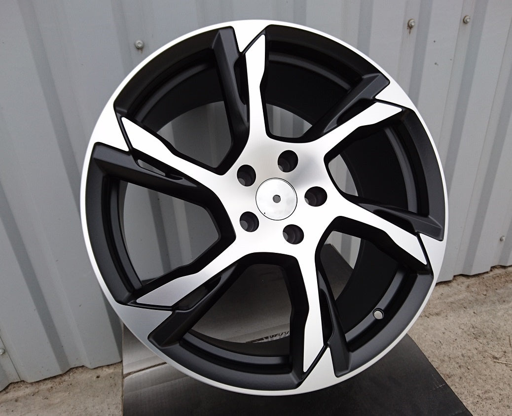 Alu kola Alu kola Racing Line B1175 8.5x20 5x108 ET43 Black Polished Volvo WheelsUp
