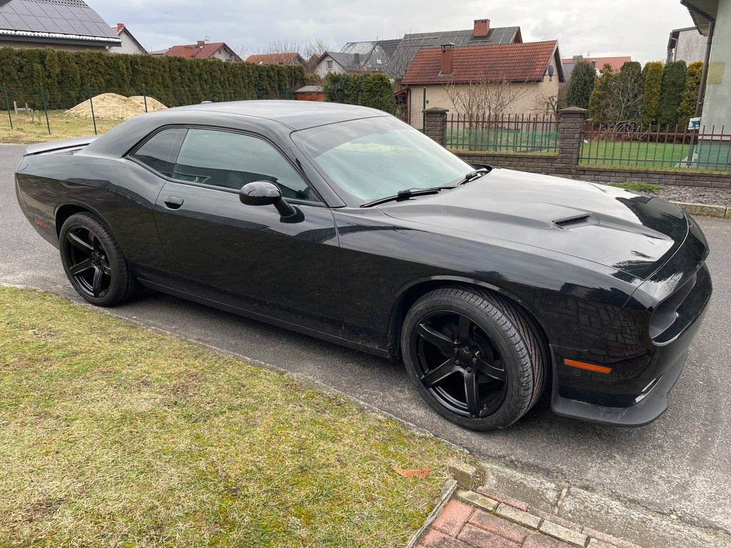Alu kola pro Dodge B1671 10.5x20 5x115 ET22 71.6 Black Half Matt | Wheelsup.cz