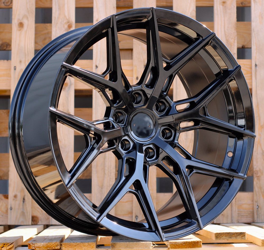 Alu kola Racing Line B1673 9x18 6x139.7 ET20 černá, Offroad WheelsUp