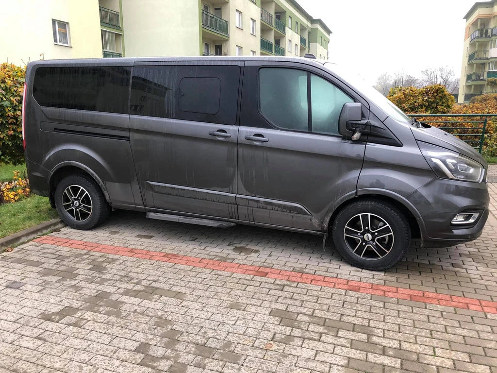 Alu kola Racing Line BK473 6.5x16 5x108 ET44 65.1 Black Polished | Wheelsup.cz