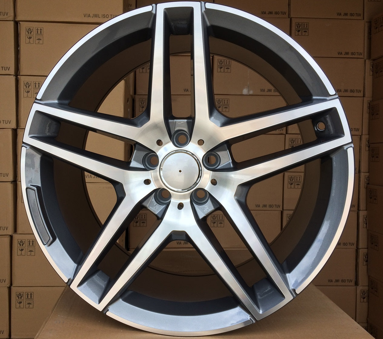 Alu kola Mercedes BK967 8.5x18 5x112 ET45 Grey Polished-Alu kola-WheelsUp