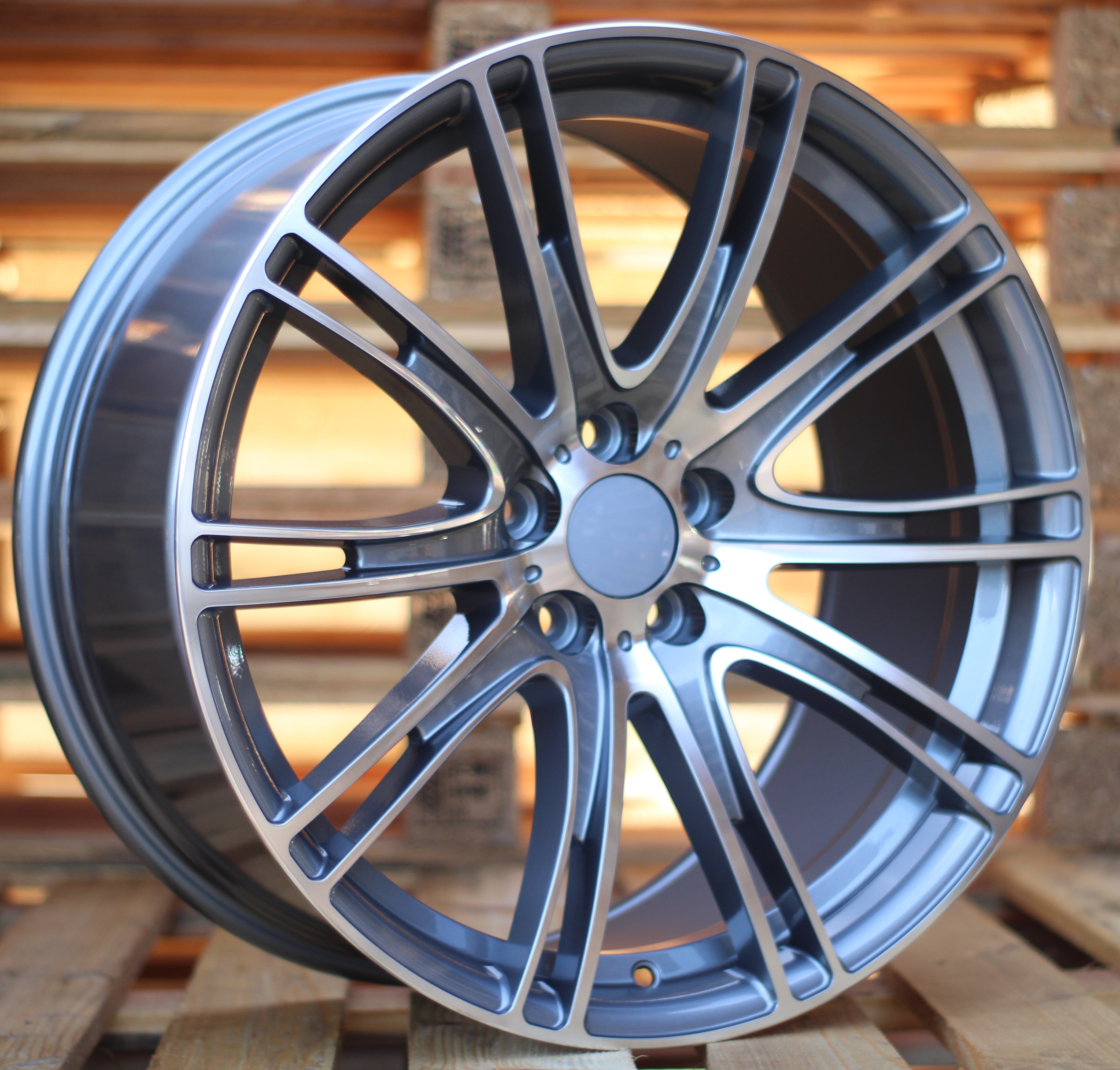 Alu kola Racing Line BY599 9.5x19 5x112 ET39 šedá, BMW WheelsUp