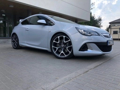 Alu kola pro Opel E236 8x18 5x120 ET42 67.1 Black Polished