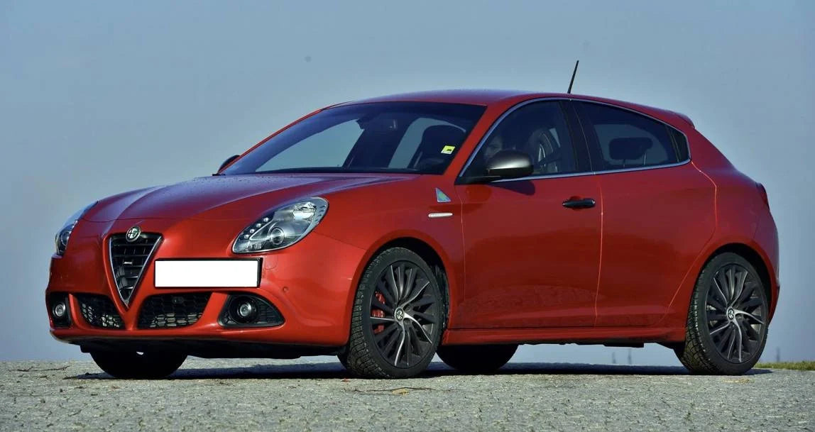 Alu kola pro Alfa Romeo E467 7x16 5x110 ET31 65.1 Black Polished