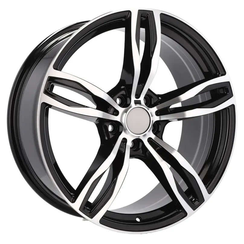 Alu kola pro BMW E492 8x18 5x120 ET20 74.1 Black Polished
