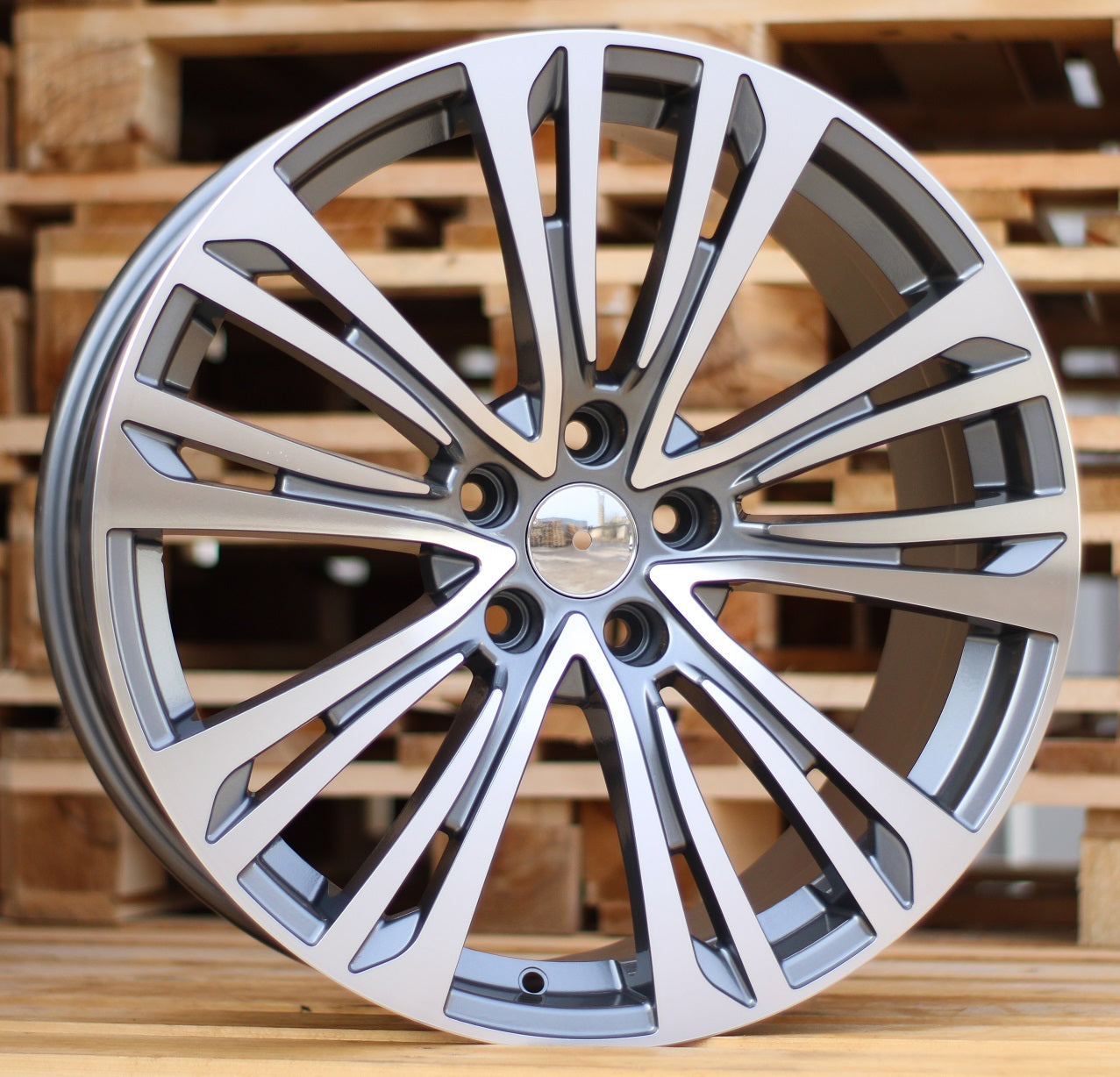 Alu kola Audi FE166 8.5x18 5x112 ET39 Grey Polished-Alu kola-WheelsUp