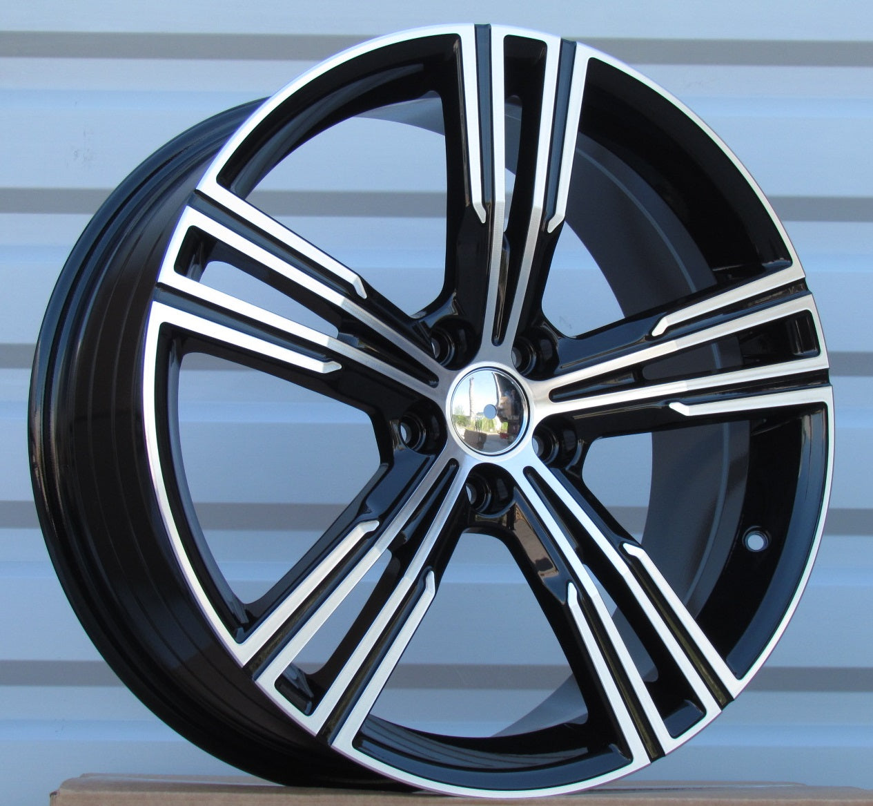 Alu kola Racing Line FE184 8x19 5x108 ET42 Black Polished, Volvo WheelsUp