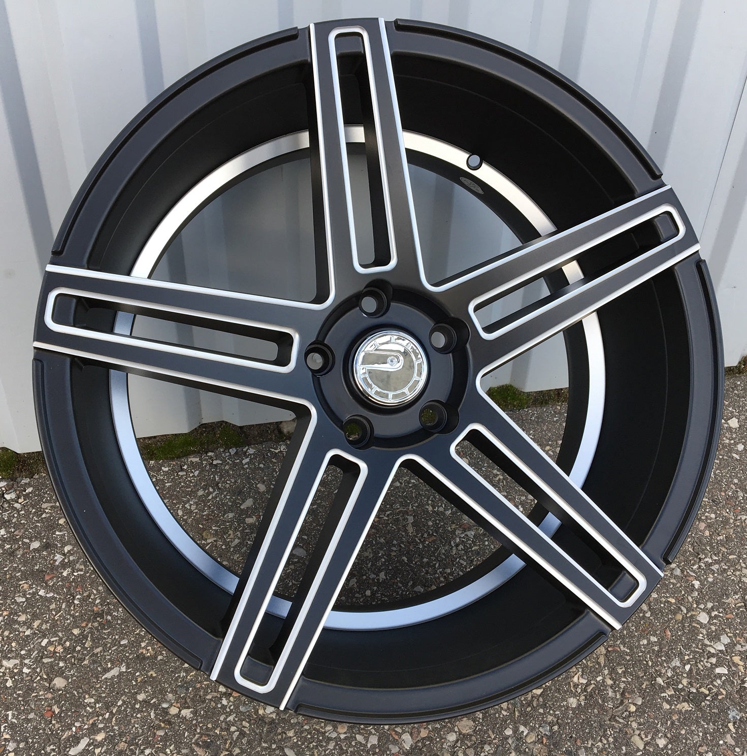 Alu kola Racing Line H5249 8.5x20 5x120 ET35 Black & Polished-Alu kola-WheelsUp