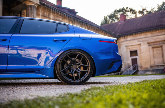 Kia Stinger Concaver CVR5 Carbon Graphite 713 9031.webp 4