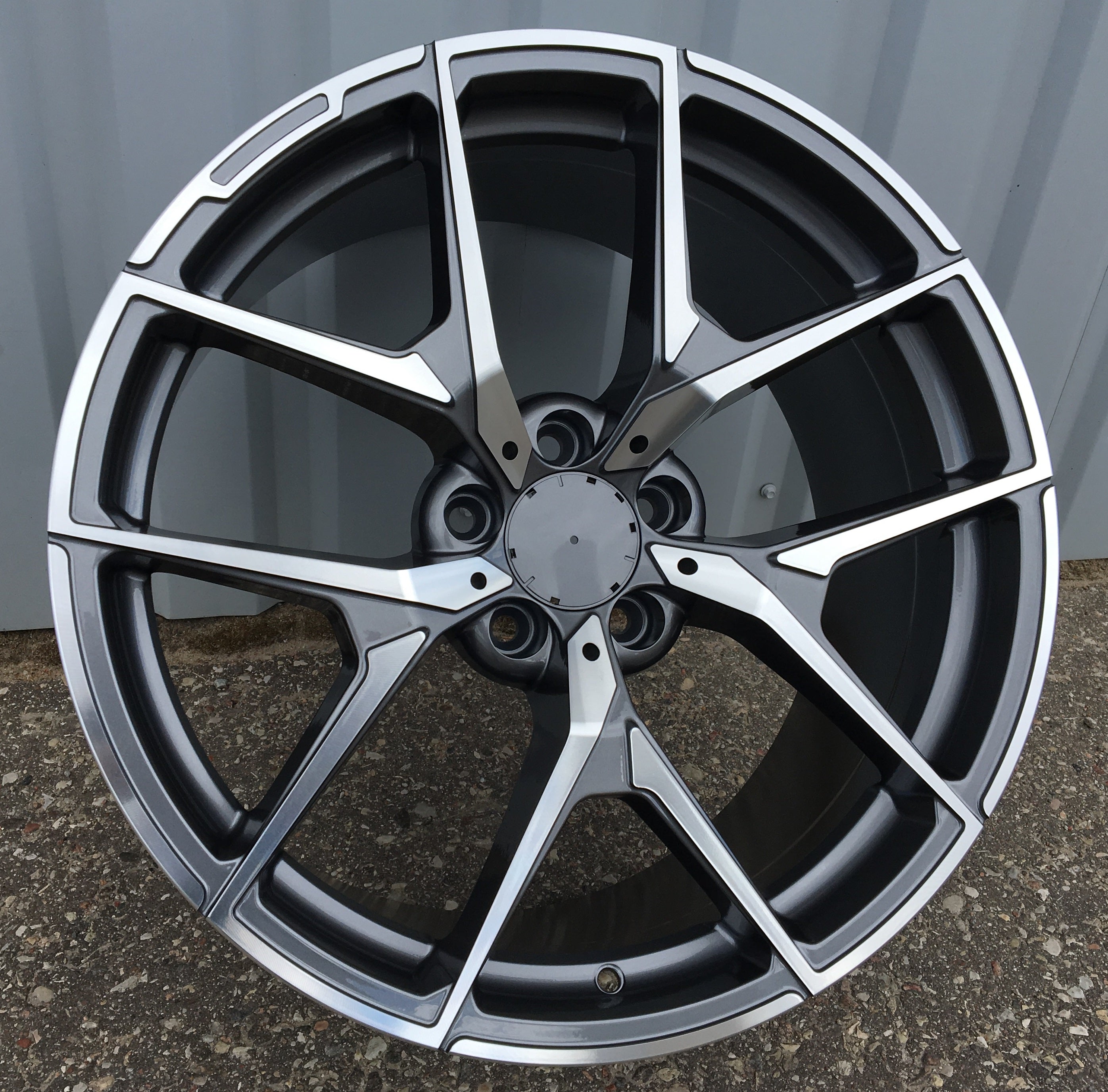 Alu kola Racing Line XE137 8.5x19 5x112 ET30 šedá, Mercedes WheelsUp