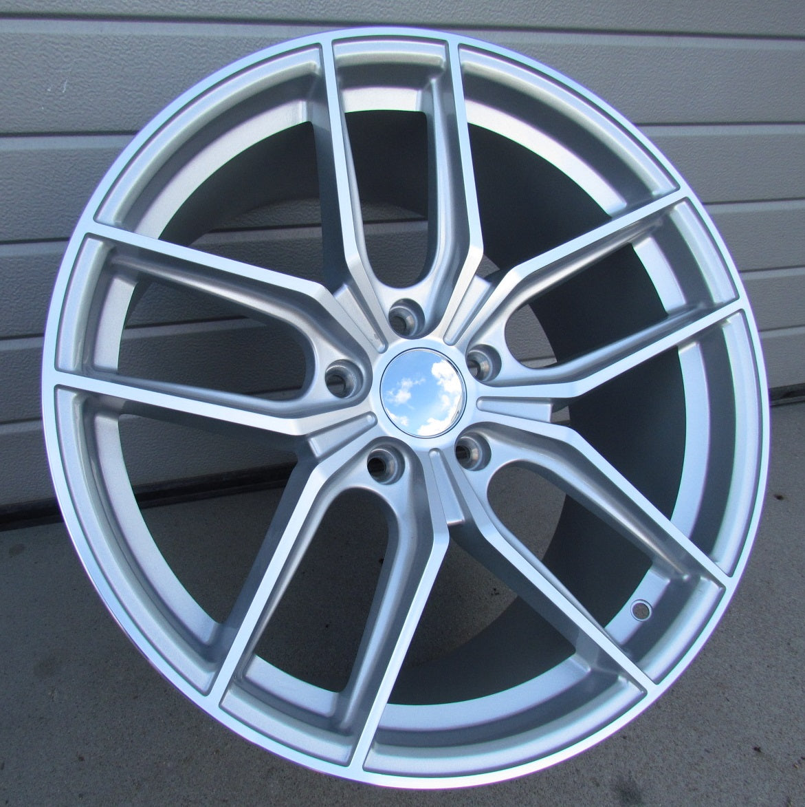 Alu kola Racing Line XFE71 9.5x19 5x120 ET38 Polished Silver-Alu kola-WheelsUp