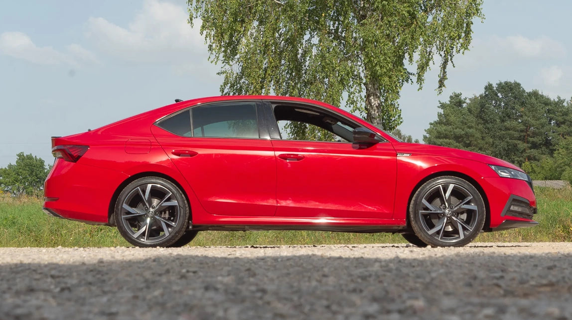 Alu kola pro Škoda Y1241 7.5x18 5x112 ET51 57.1 Black Polished | Wheelsup.cz