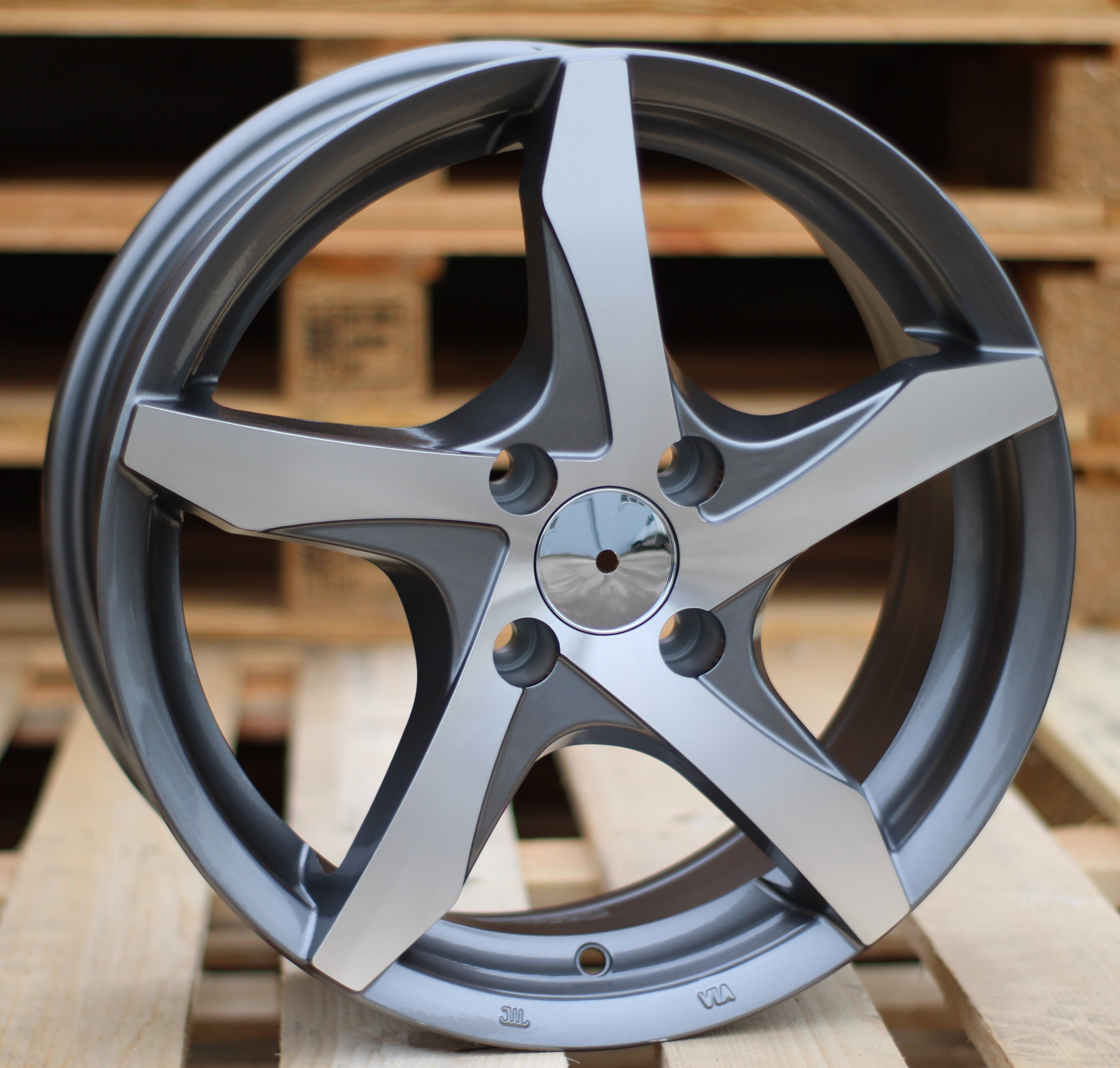 Alu kola Racing Line RL09 6x15 4x100 ET40 Grey Polished-Alu kola-WheelsUp