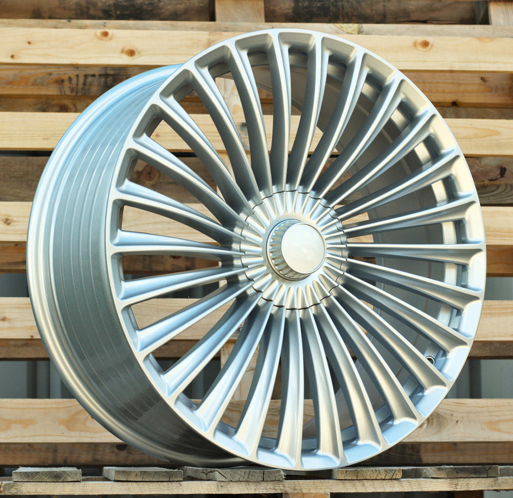 Alu kola pro Mercedes FBX202 9x21 5x112 ET34 66.6 Silver Shining