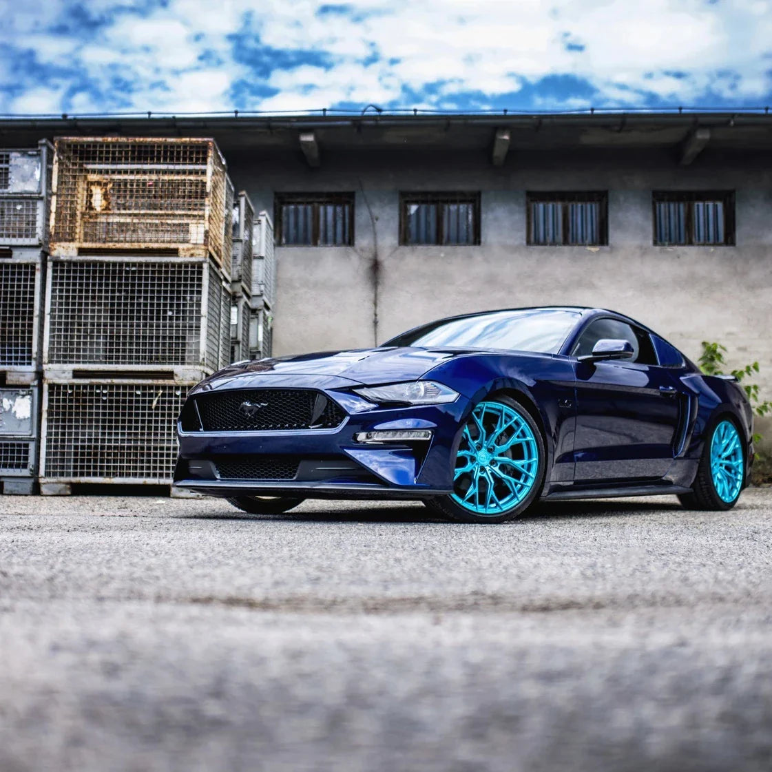 Alu kola Ford Mustang Concaver CVR1 Gloss Light Blue