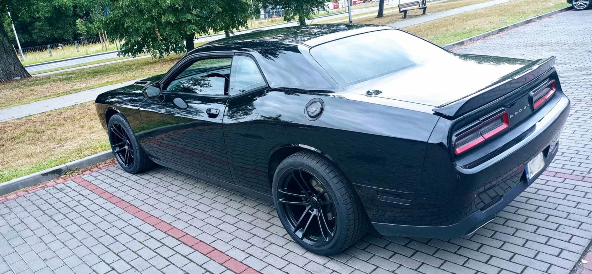 Alu kola pro Dodge I5599 9.5x20 5x115 ET18 71.6 Black Half Matt | Wheelsup.cz