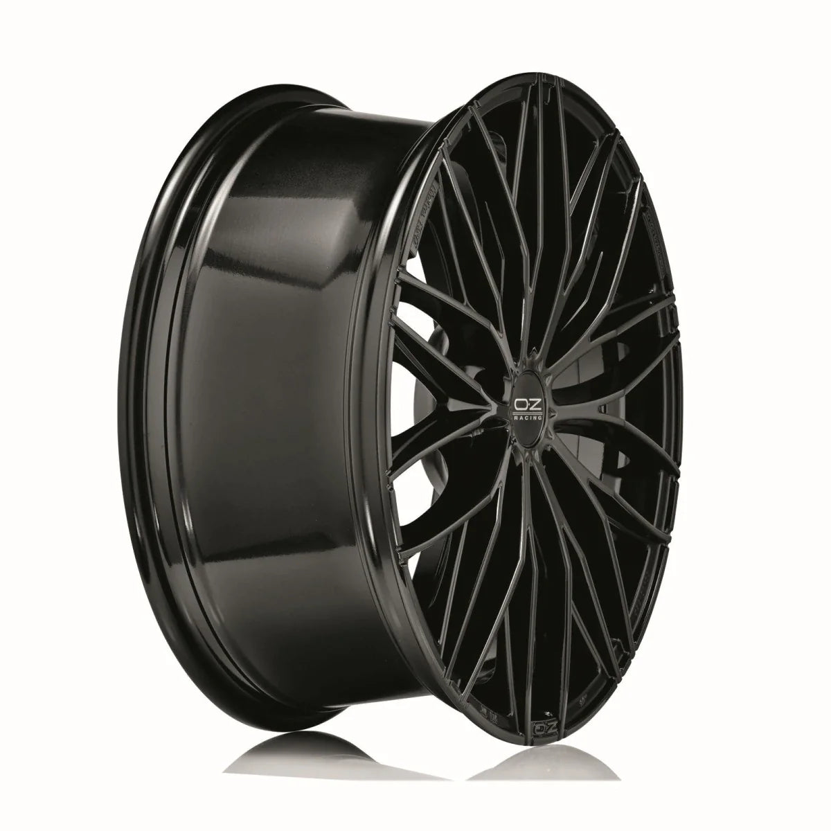 Alu kola OZ ITALIA 150 8x18 5x108 ET45 Gloss Black