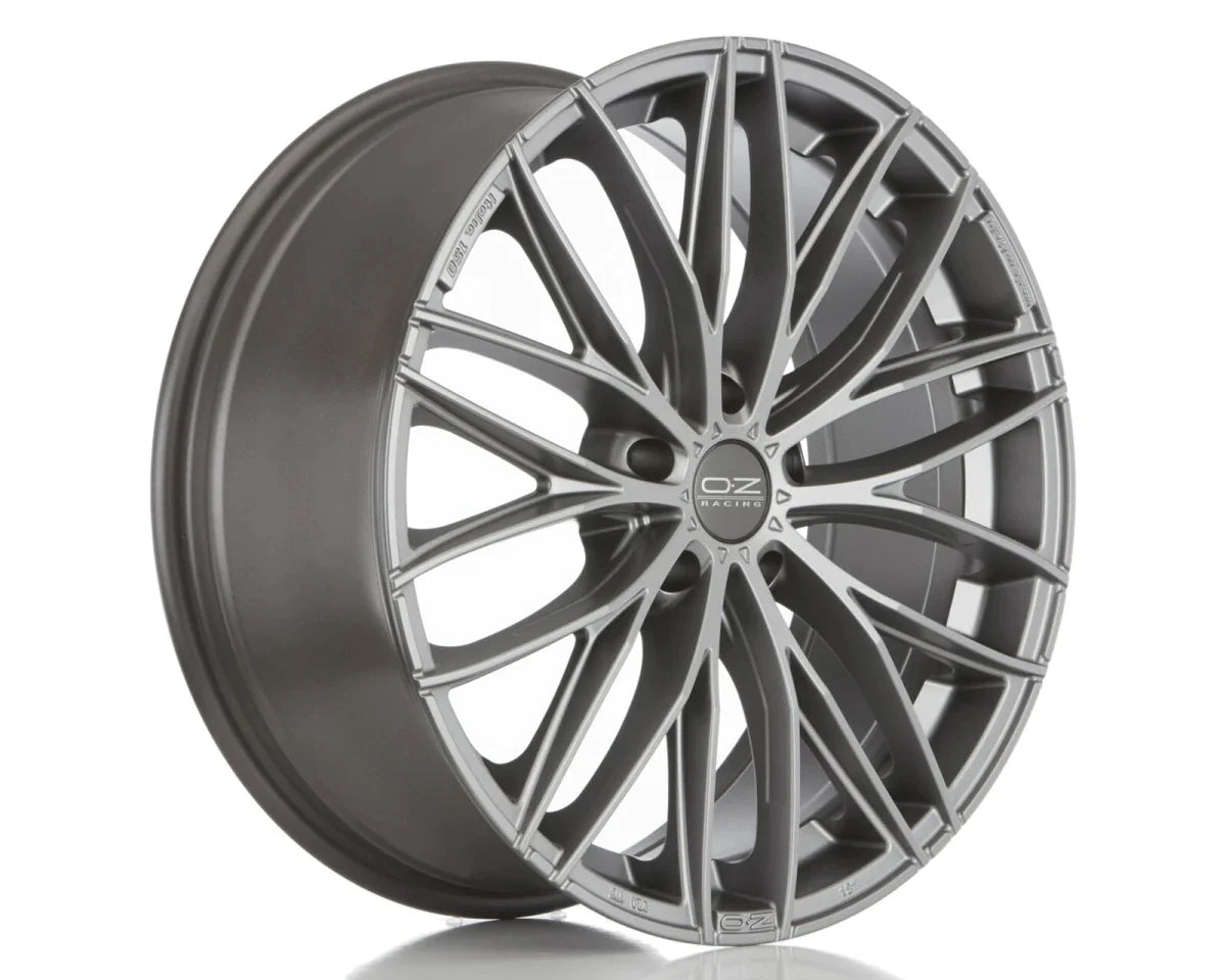 Alu kola OZ ITALIA 150 8x19 5x114,3 ET45 75 stříbrná