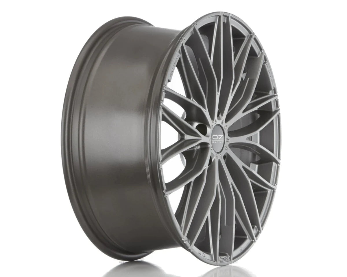 Alu kola OZ ITALIA 150 8x19 5x114,3 ET45 75 stříbrná