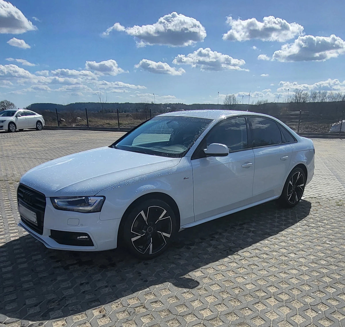 Alu kola pro Audi B1571 7.5x17 5x112 ET40 66.6 černá – na voze 1