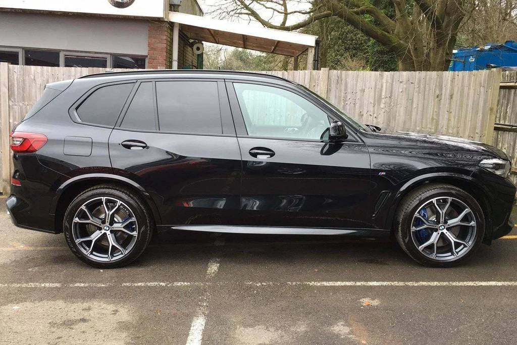 Alu kola pro BMW B5498 9.5x21 5x112 ET37 66.6 černá – na voze 1