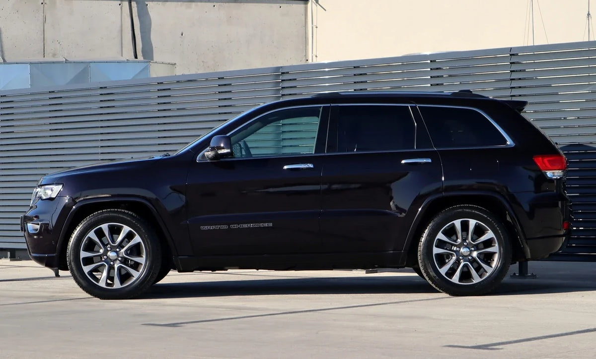 Alu kola pro Jeep B5536 8x20 5x127 ET50 71.6 černá – na voze 1