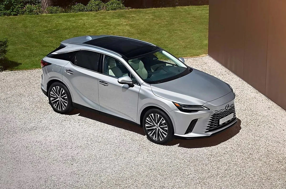 Alu kola pro Lexus Y1118 8x20 5x114.3 ET30 60.1 černá – na voze 1