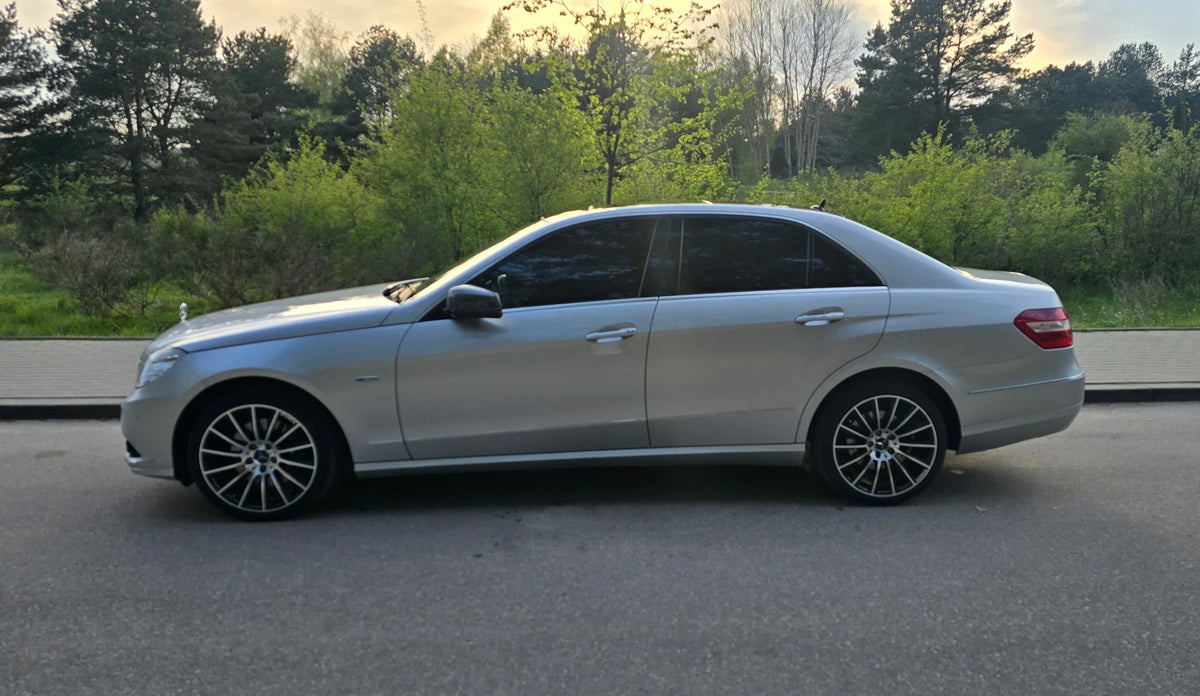 Alu kola pro Mercedes B1048 9.5x18 5x112 ET35 66.6 černá – na voze 5