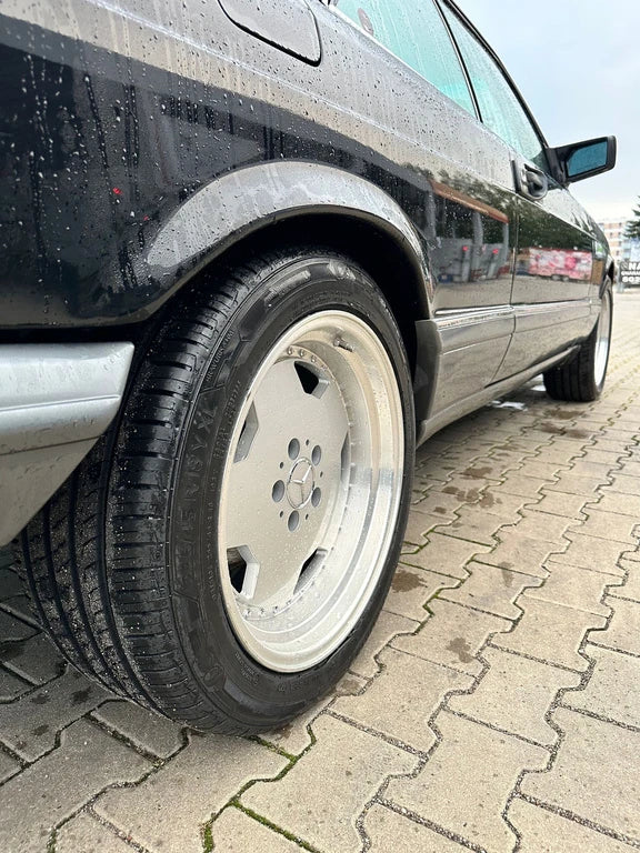 Alu kola pro Mercedes B5852 8x18 5x112 ET35 66.6 stříbrná – na voze 2