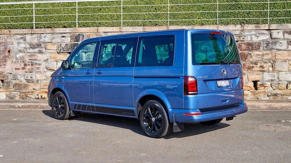 Alu kola pro Volkswagen B1351 8x18 5x120 ET50 65.1 černá – na voze 2