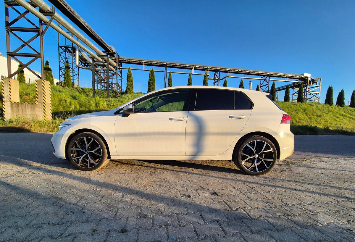 Alu kola pro Volkswagen B5801 8x19 5x112 ET28 66.6 černá – na voze 3