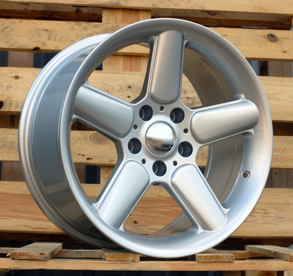 Alu kola pro BMW 7961F 8.5x17 5x120 ET15 74.1 Silver Shining
