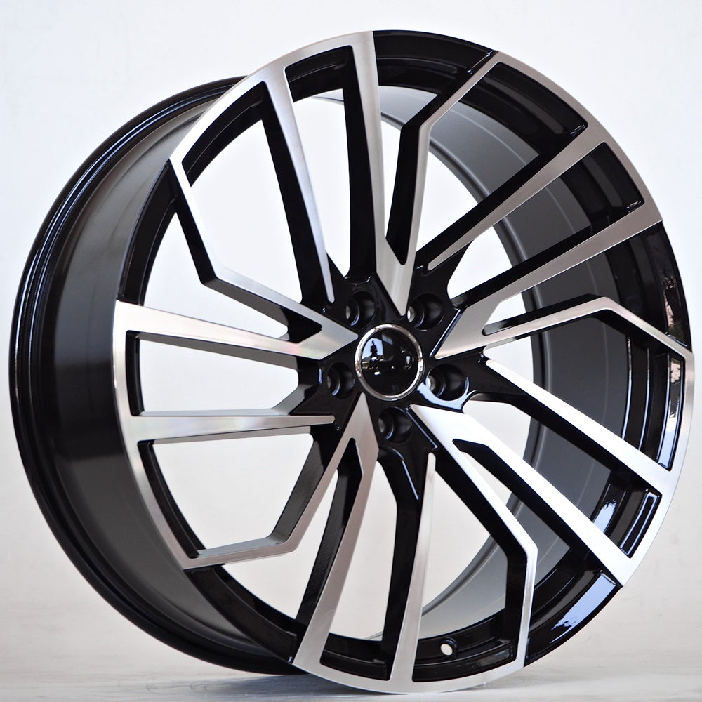 Alu kola pro Audi Comet 8x18 5x112 ET35 66,5 BFM