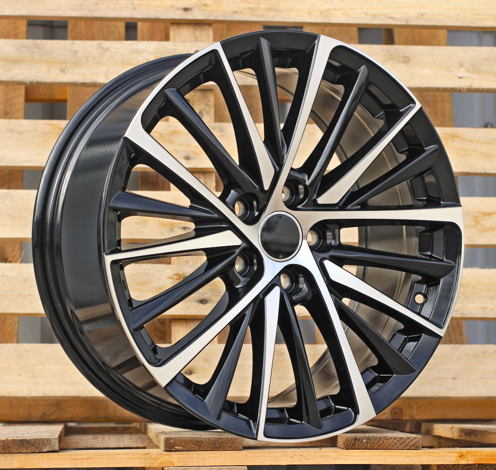 Alu kola pro Lexus 3S1366 8x18 5x114.3 ET42 60.1 Black Polished