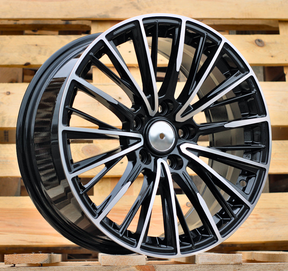 Alu kola pro Toyota FBX042 8.5x19 5x114.3 ET35 60.1 Black Polished