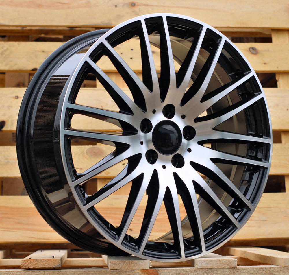 Alu kola pro Mercedes FBX244 8.5x18 5x112 ET42 66.6 Black Polished