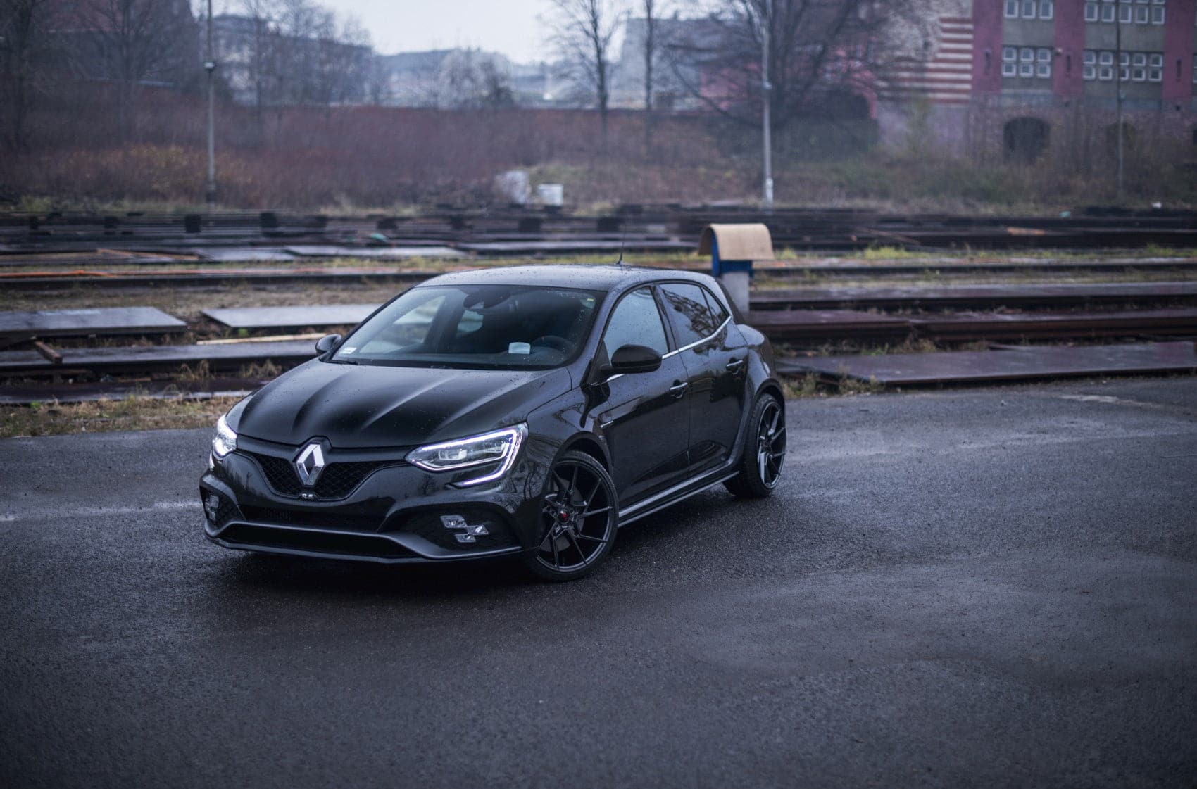 Alu kola Japan Racing JR33 19x9,5 ET35 5x120 Hyper Black WheelsUp