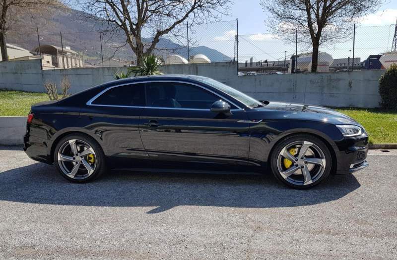 Alu kola Racing Line B5185 8x18 5x112 ET35 černá, Audi WheelsUp